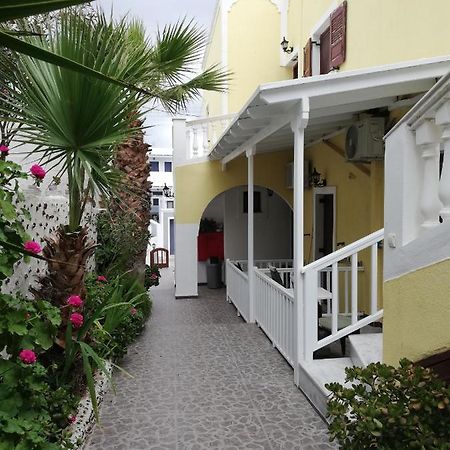 Christina Pension Karterados  Bagian luar foto
